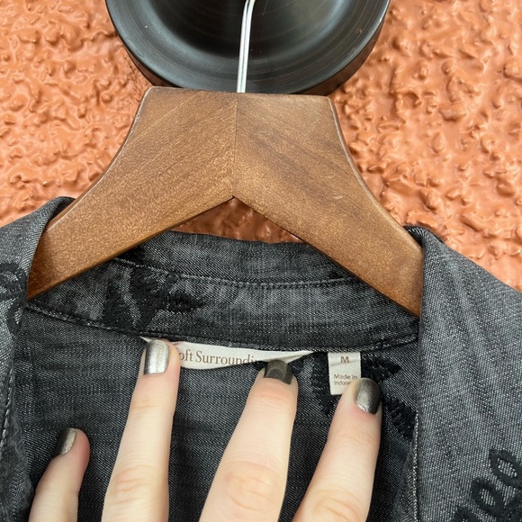 Soft Surroundings Faded Black Button Up Long Sleeve Tencel Blouse Size Medium - Picture 3 of 4